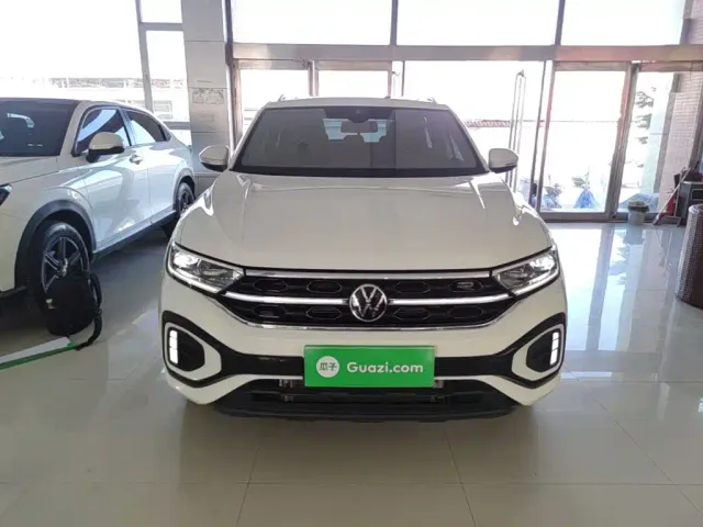 Volkswagen T-Roc — Фото автомобиля 2
