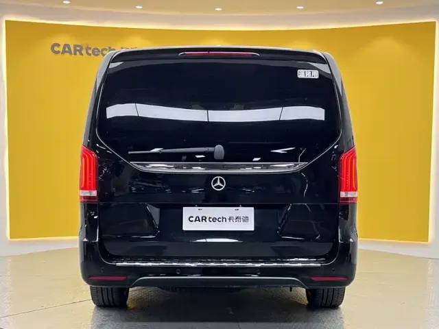 Mercedes-Benz V-Class — Фото автомобиля 4
