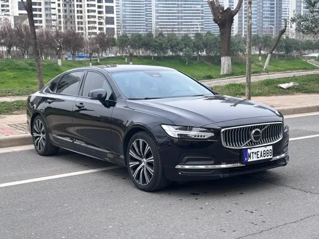Volvo S90 — Фото автомобиля 3