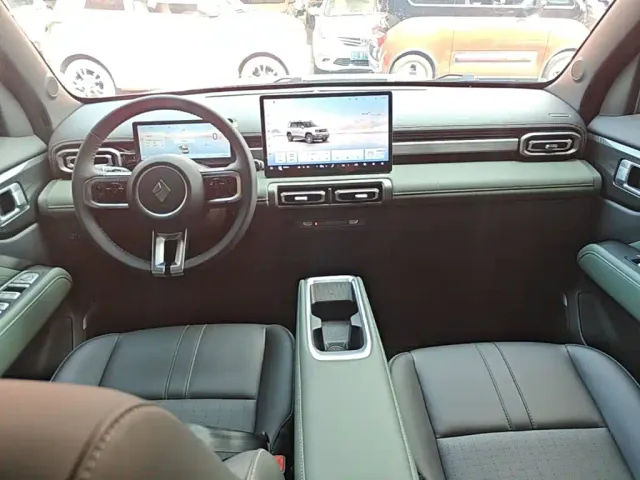 Baojun Yep Plus — Фото автомобиля 9