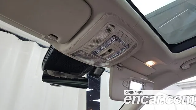 Mercedes-Benz GLS-Class — Фото автомобиля 22