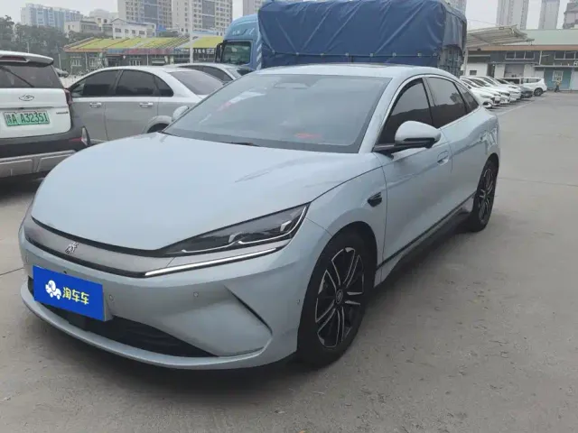Фотография автомобиля — BYD Qin L