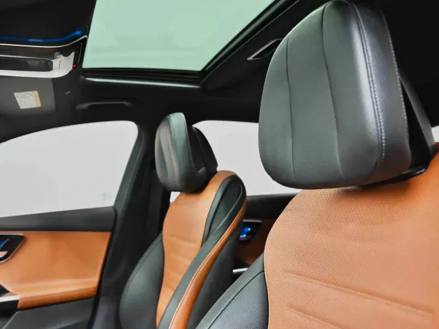 Mercedes-Benz C-Class — Фото автомобиля 19