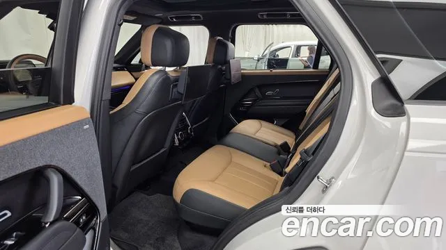 Land Rover Range Rover Sport — Фото автомобиля 24