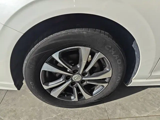 Changan Eado — Фото автомобиля 22