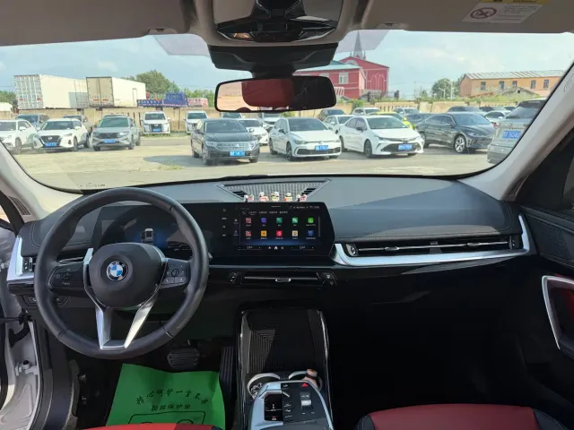 BMW X1 — Фото автомобиля 14