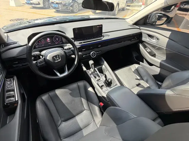 Honda Accord — Фото автомобиля 9