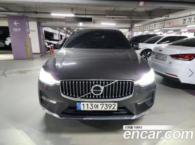 Volvo XC60 2nd Gen — Фото автомобиля 2