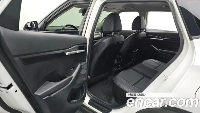 Kia Seltos New — Фото автомобиля 16