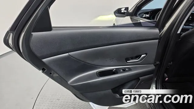 Hyundai Avante CN7 — Фото автомобиля 14