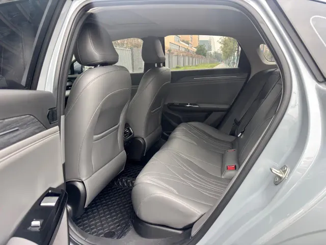 Geely Galaxy L6 — Фото автомобиля 5