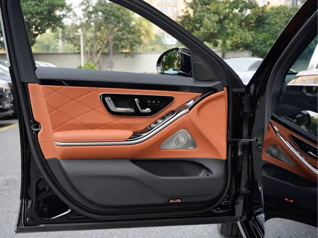 Mercedes-Benz Maybach S-Class — Фото автомобиля 14