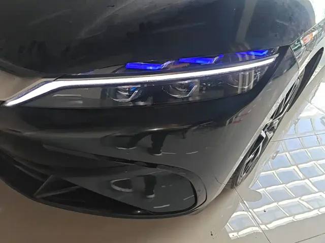 BYD Han — Фото автомобиля 23