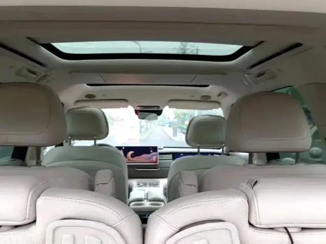 IM Motors LS9 — Фото автомобиля 8