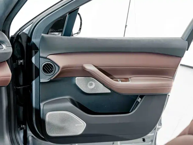 Nio EC6 — Фото автомобиля 15