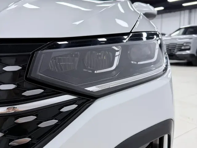 Volkswagen Lavida — Фото автомобиля 7