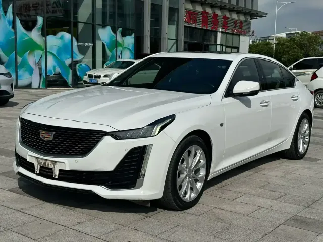 Фотография автомобиля — Cadillac CT5