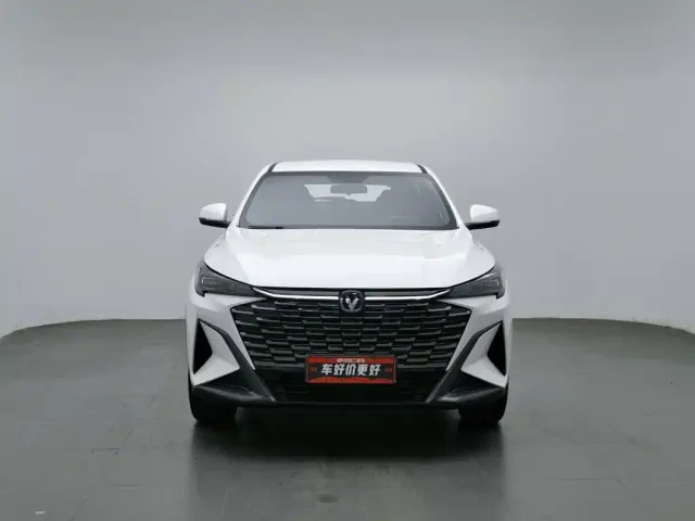 Changan X5 Plus — Фото автомобиля 3