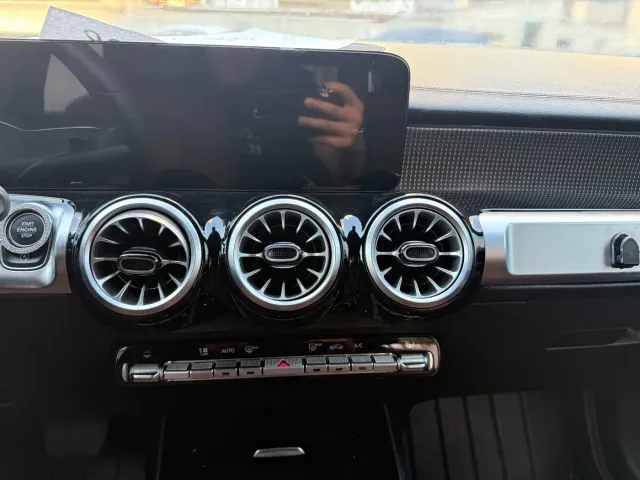 Mercedes-Benz GLB-Class — Фото автомобиля 27