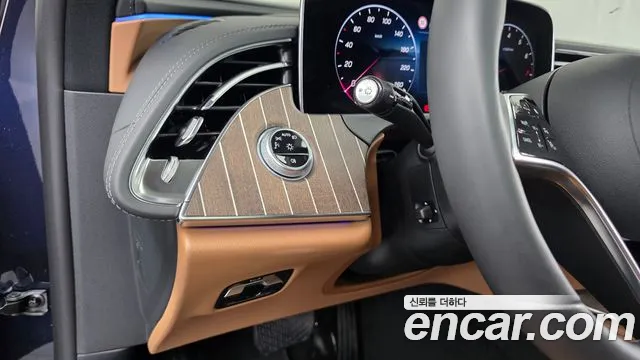 Mercedes-Benz E-Class — Фото автомобиля 28