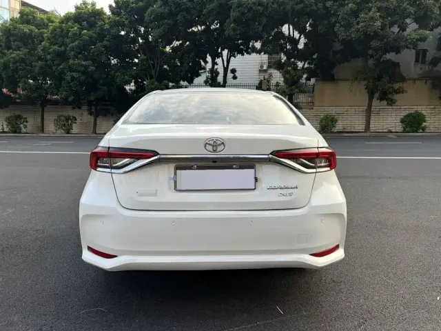 Toyota Corolla — Фото автомобиля 8