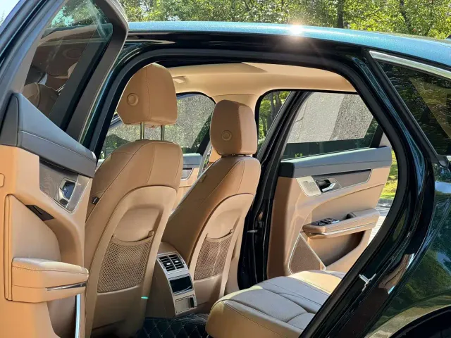 Jaguar XFL — Фото автомобиля 6