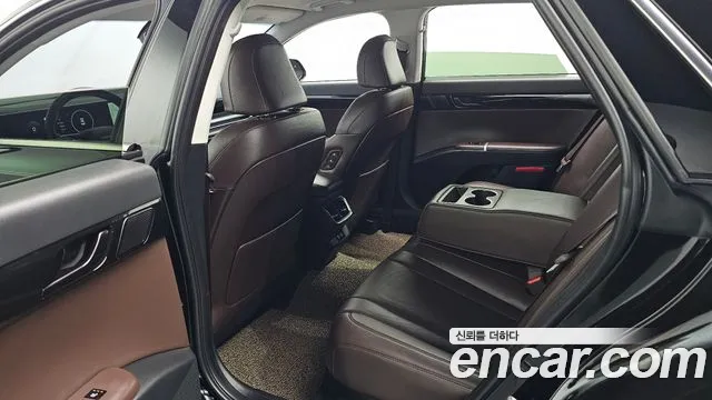 Hyundai Grandeur GN7 — Фото автомобиля 11