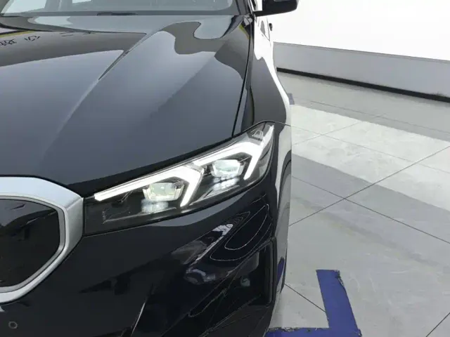 BMW i3 — Фото автомобиля 5