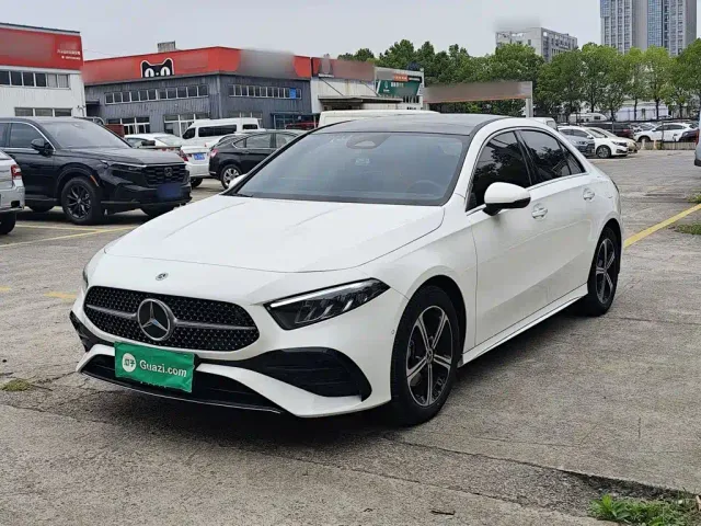 Фотография автомобиля — Mercedes-Benz A-Class
