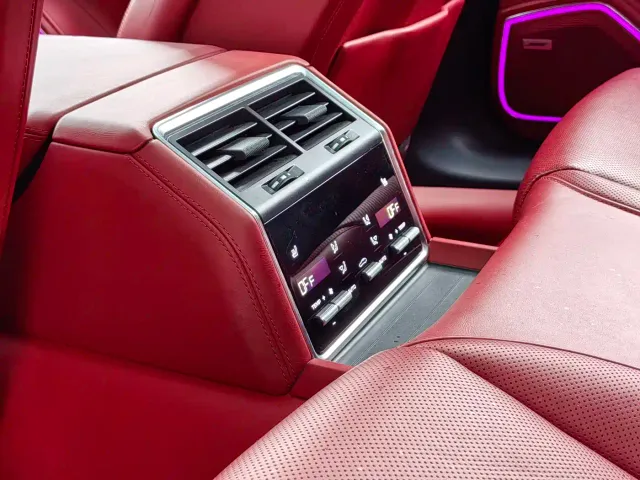 Porsche Panamera — Фото автомобиля 18