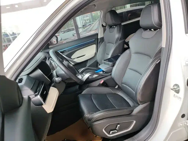 Geely Boyue — Фото автомобиля 14