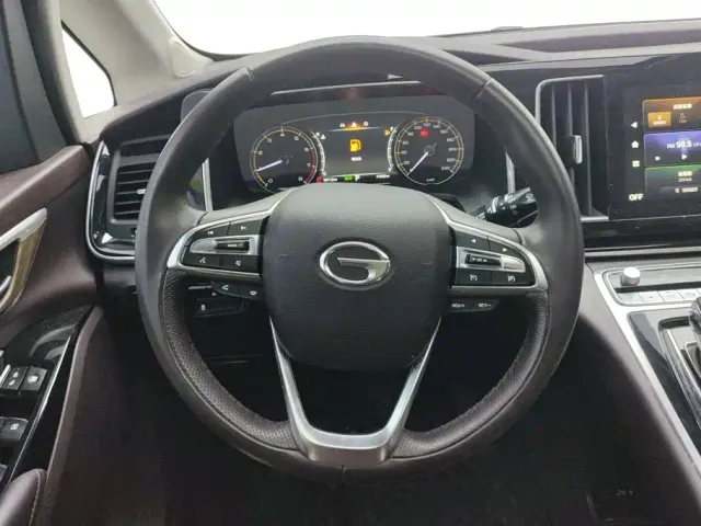 GAC Trumpchi M8 — Фото автомобиля 15