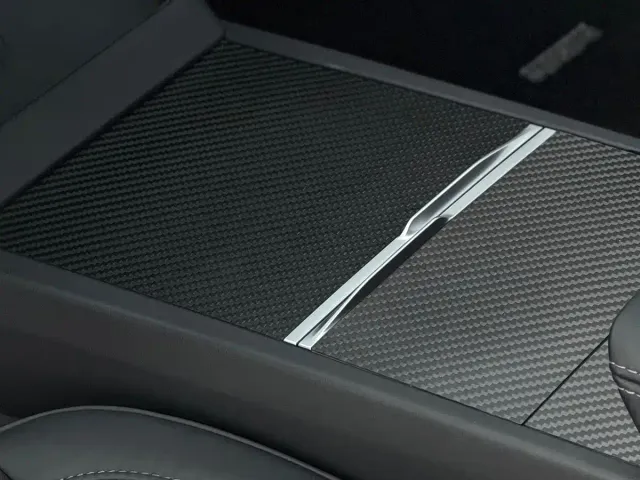 Tesla Model 3 — Фото автомобиля 7