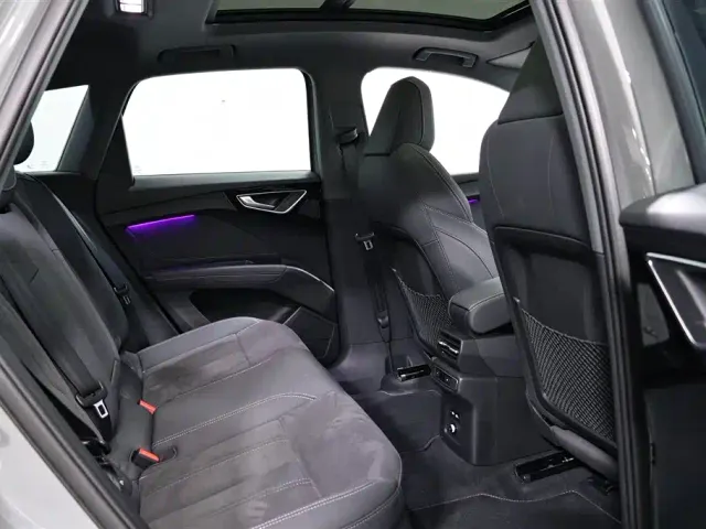 Audi Q4 e-tron — Фото автомобиля 6