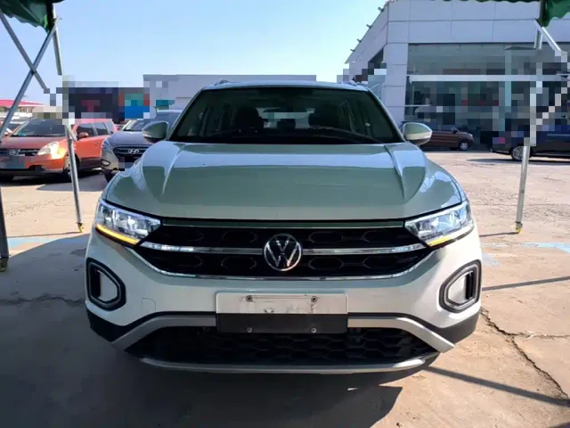 Volkswagen T-Roc — Фото автомобиля 2
