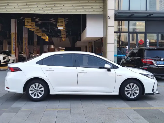Toyota Corolla — Фото автомобиля 4