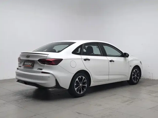 Chevrolet Monza — Фото автомобиля 2