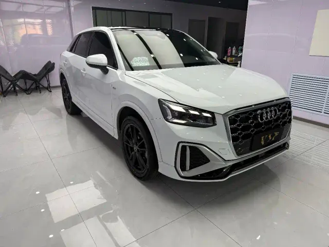 Audi Q2L — Фото автомобиля 5