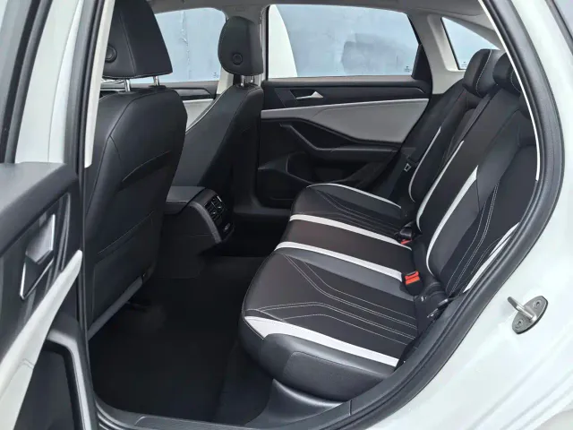 Jetta VA7 — Фото автомобиля 7
