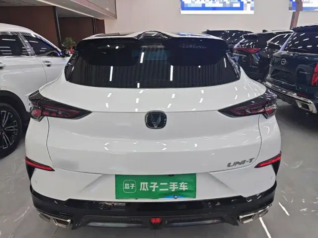 Changan UNI-T — Фото автомобиля 5