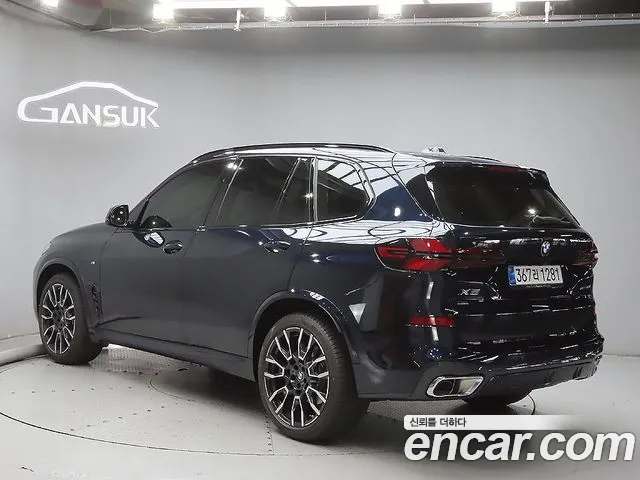 BMW X5 xDrive 40i M Sport — Фото автомобиля 3