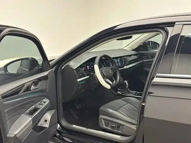Volkswagen Passat — Фото автомобиля 10