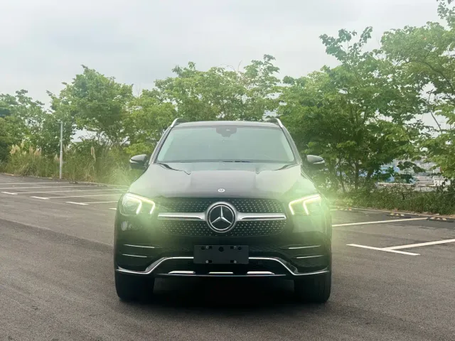Mercedes-Benz GLE-Class — Фото автомобиля 3