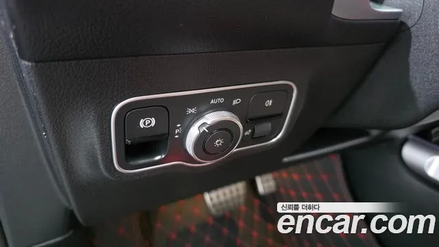 Mercedes-Benz GLB-Class — Фото автомобиля 23