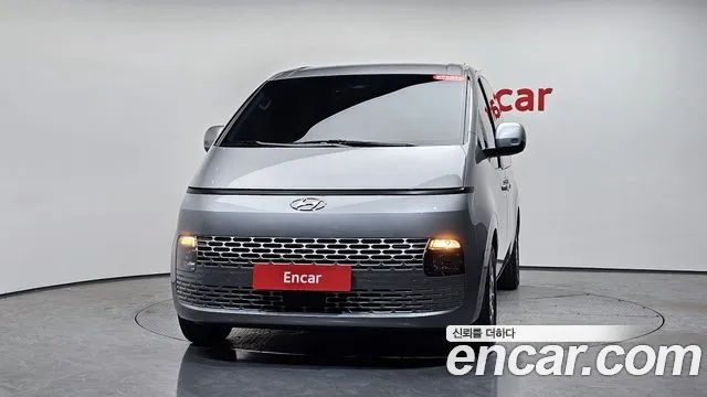 Hyundai Staria Staria L3.5 Tourer 11 мест — Фото автомобиля 3