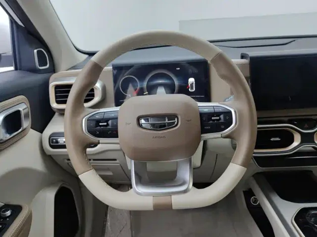 Geely ICON — Фото автомобиля 15