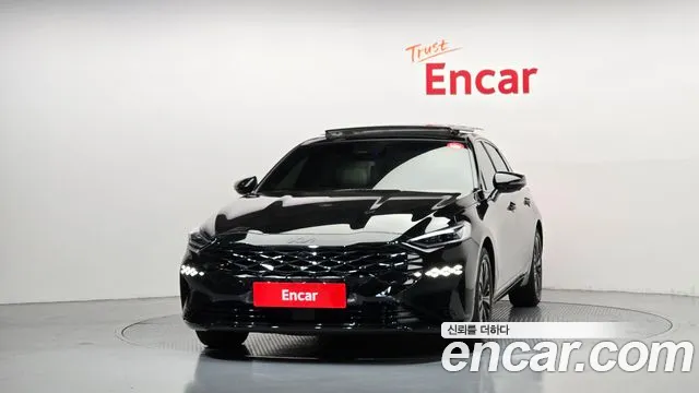 Kia K8 Hybrid — Фото автомобиля 3