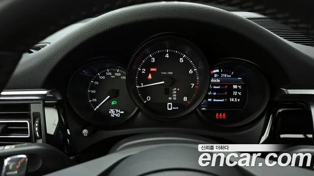 Porsche Macan Macan — Фото автомобиля 8