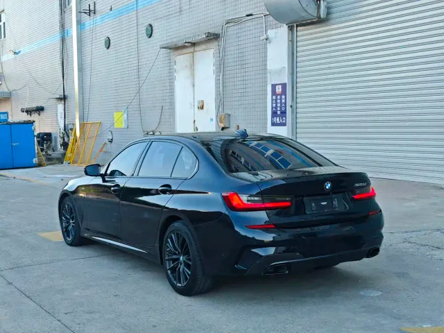 BMW 3 Series — Фото автомобиля 11
