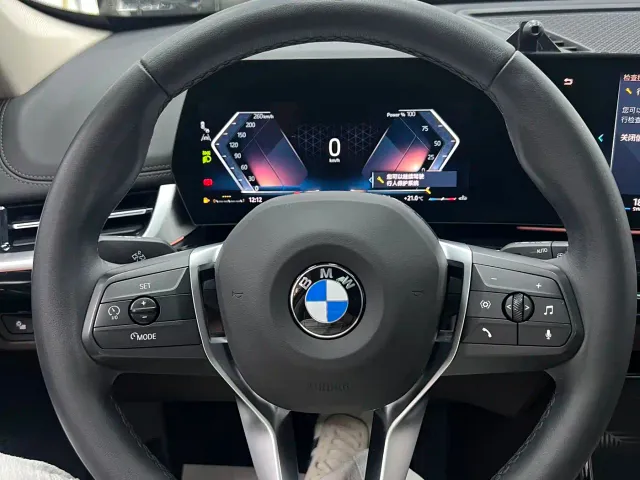 BMW X1 — Фото автомобиля 13